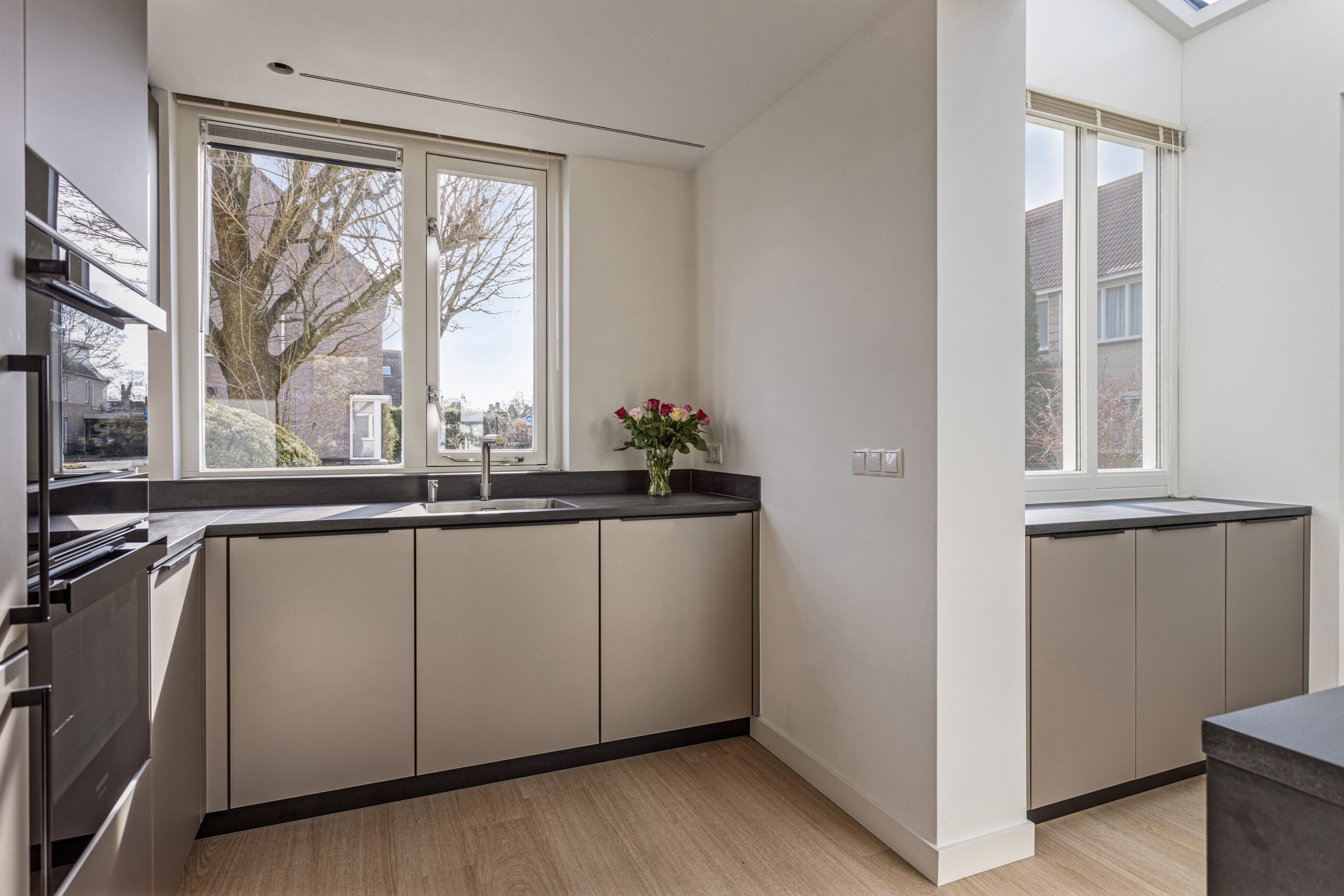Zwart Neolith werkblad in de kleur Basalt Black